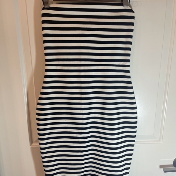 Dress Express size 4 - Picture 1 of 7